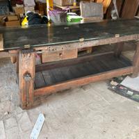 Tavolo da lavoro antico