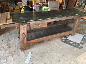 Tavolo da lavoro antico