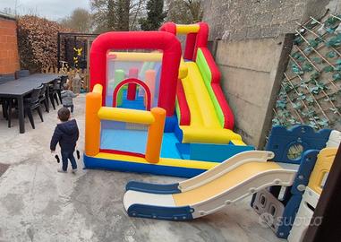 Gioco gonfiabile bambini