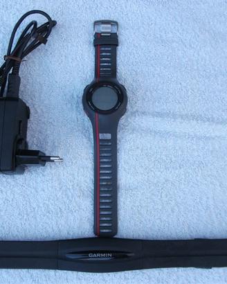 Garmin Forerunner 110 con fascia cardio.