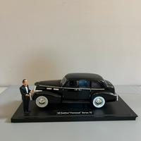 Modellino con Action Figure ‘40 Cadillac Fleetwood