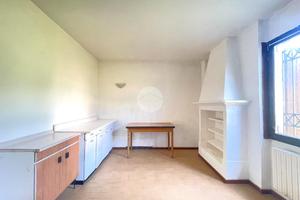 2 LOCALI A BRESCIA