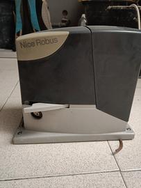 motore elettrico per cancello automatico 