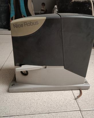 motore elettrico per cancello automatico 