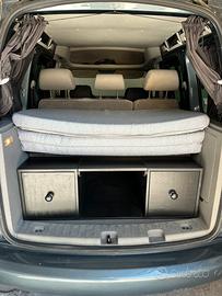 Mobiletto su misura per mini van e furgoni