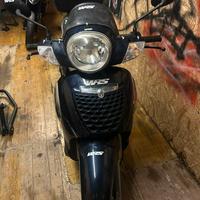 Aprilia scarabeo 200