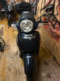 Aprilia scarabeo 200