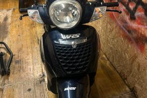 Aprilia scarabeo 200