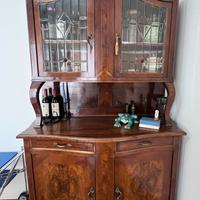 Credenza con vetrina d’epoca