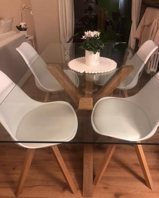 Tavolo da pranzo in vetro