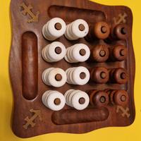 Gioco tavolo navale Dama