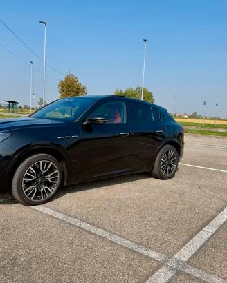 MASERATI GRECALE MODENA 330 CV - FULL OPTIONAL
