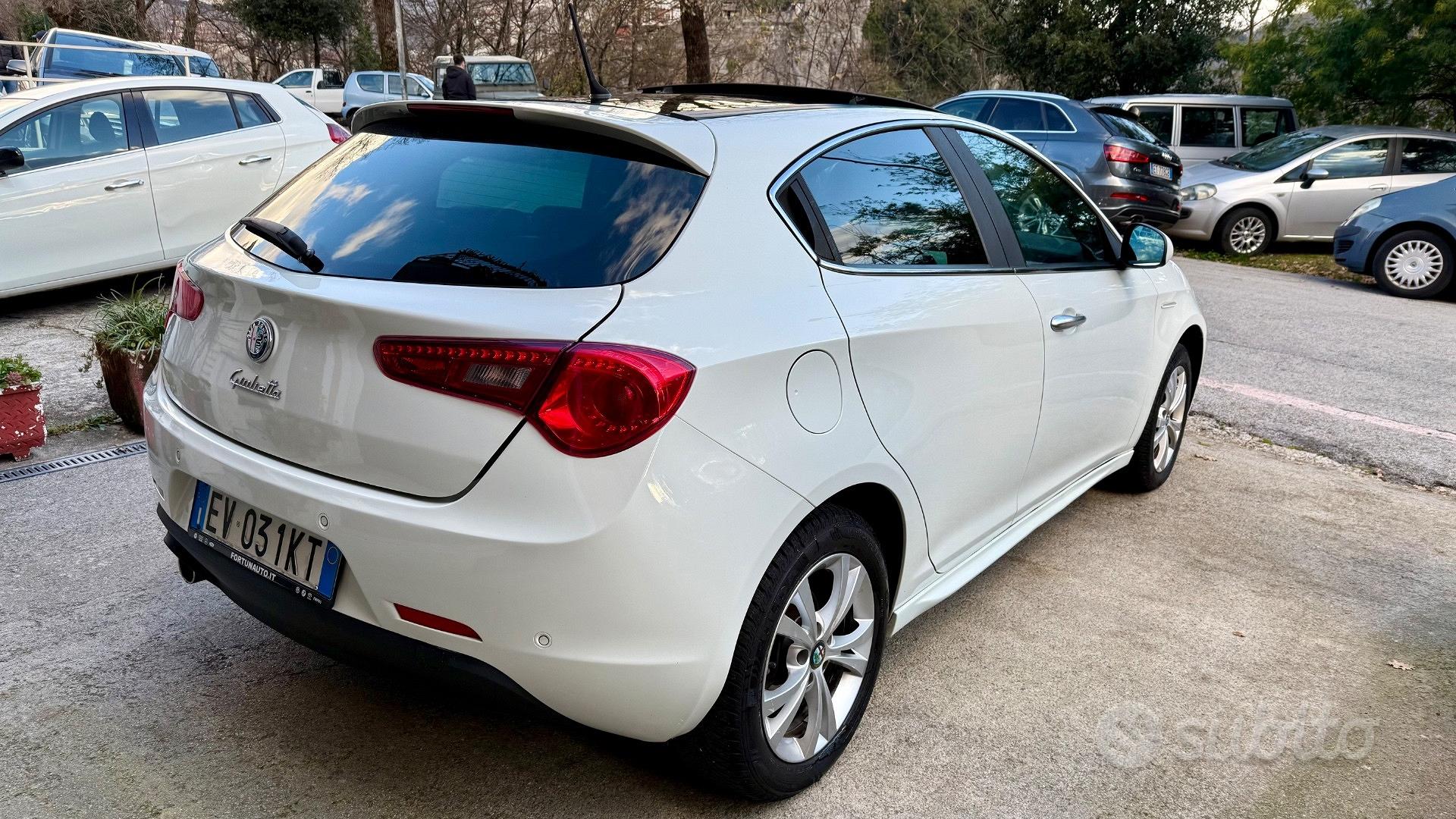 Alfa Romeo Giulietta 2011 photo 5