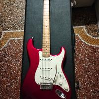 fender Stratocaster Candy Apple 2012 made in usa