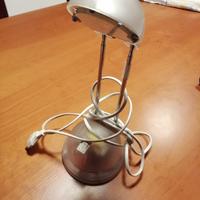 Lampada da scrivania 