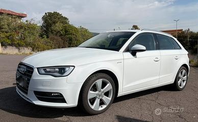 AUDI A3 automatica-metano