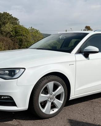 AUDI A3 automatica-metano