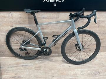 BICI DA CORSA BMC ROADMACHINE 01