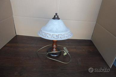 Lampada antica per comodino legno