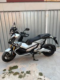 X-adv 750 2017.
