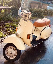 Vespa d'epoca Piaggio px 125