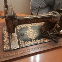 macchina per cucire Singer a manovella