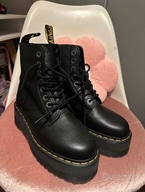 Dr Martens Jadon Max