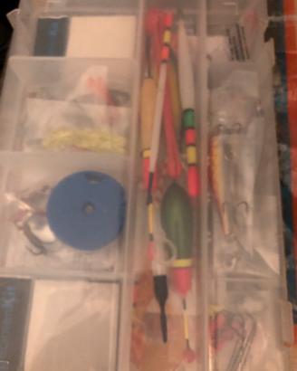 Set oggetti per pesca