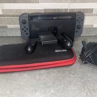 Nintendo Switch Completa di tutti gli accessori 