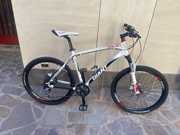 Bicicletta MTB GIANT Talon