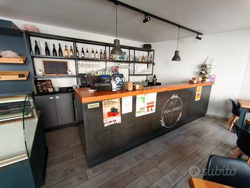 bancone bar e retrobanco