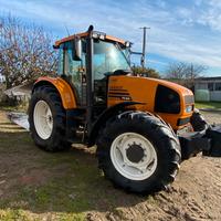 Trattore agricolo