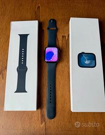 Apple Watch 9 - 45mm con accessori