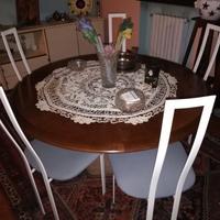 Tavolo rotondo di design con 6 sedie