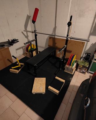 Attrezzatura Palestra POWER GEAR e LACERTOSUS
