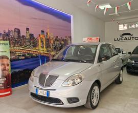 Lancia Ypsilon 1.2 69 CV Unyca