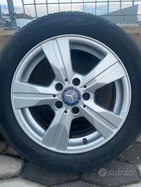 Cerchi in lega R16 con gomme estive