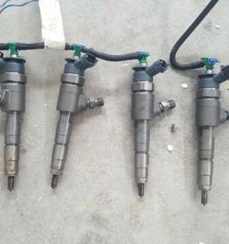 Iniettore - iniettori ford 1.5 diesel 0445110489