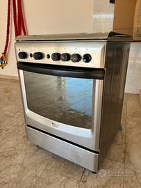 Hotpoint Ariston 4 fuochi
