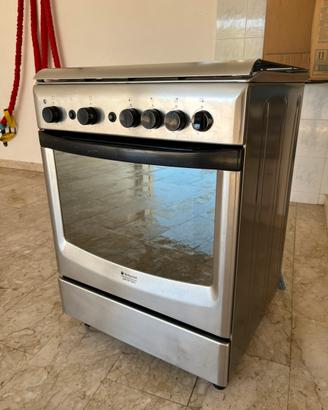 Hotpoint Ariston 4 fuochi
