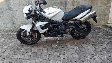 Triumph street triple R