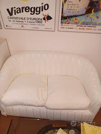 divano a due posti