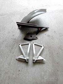 Parafango e pedane posteriori  748/916/996/998