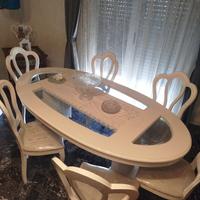 tavolo e sedie stile ottocento inglese