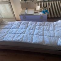 Struttura letto con rete a doghe