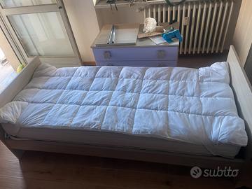 Struttura letto con rete a doghe