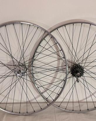 Ruote Cerchi Fiamme mozzi Gnutti Regina Extra 5v