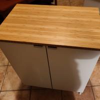 Mobiletto Ikea Lillangen con piano Viskan