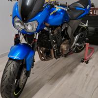 moto kawasaki z750 