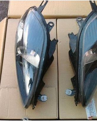 Fari neri modello Abarth Grande Punto dal 2008
